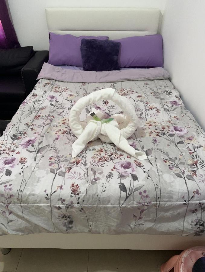 The Purple Place Apartment Abu Dhabi Bagian luar foto