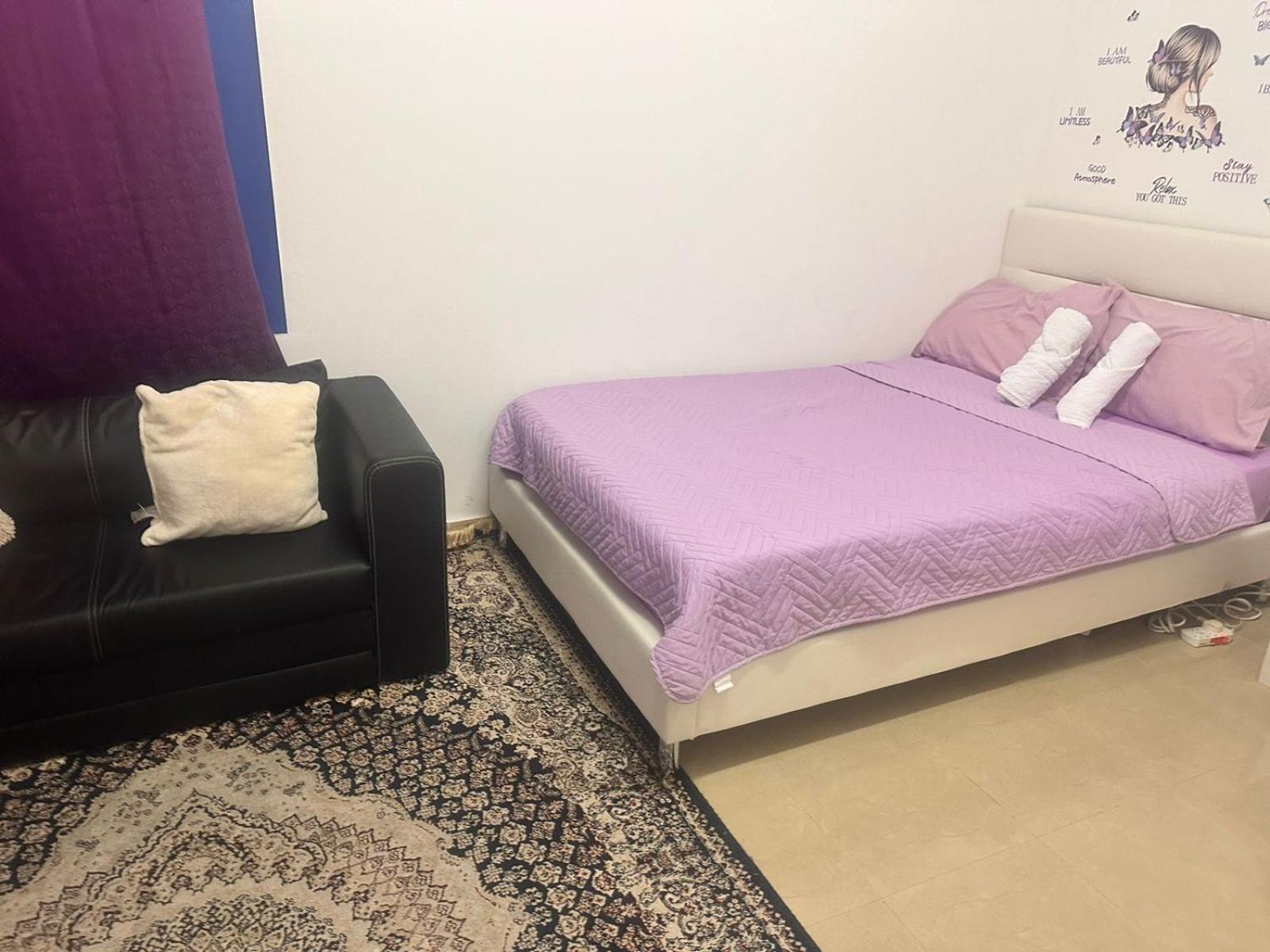 The Purple Place Apartment Abu Dhabi Bagian luar foto