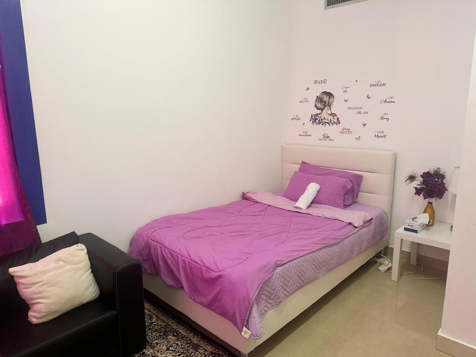 The Purple Place Apartment Abu Dhabi Bagian luar foto