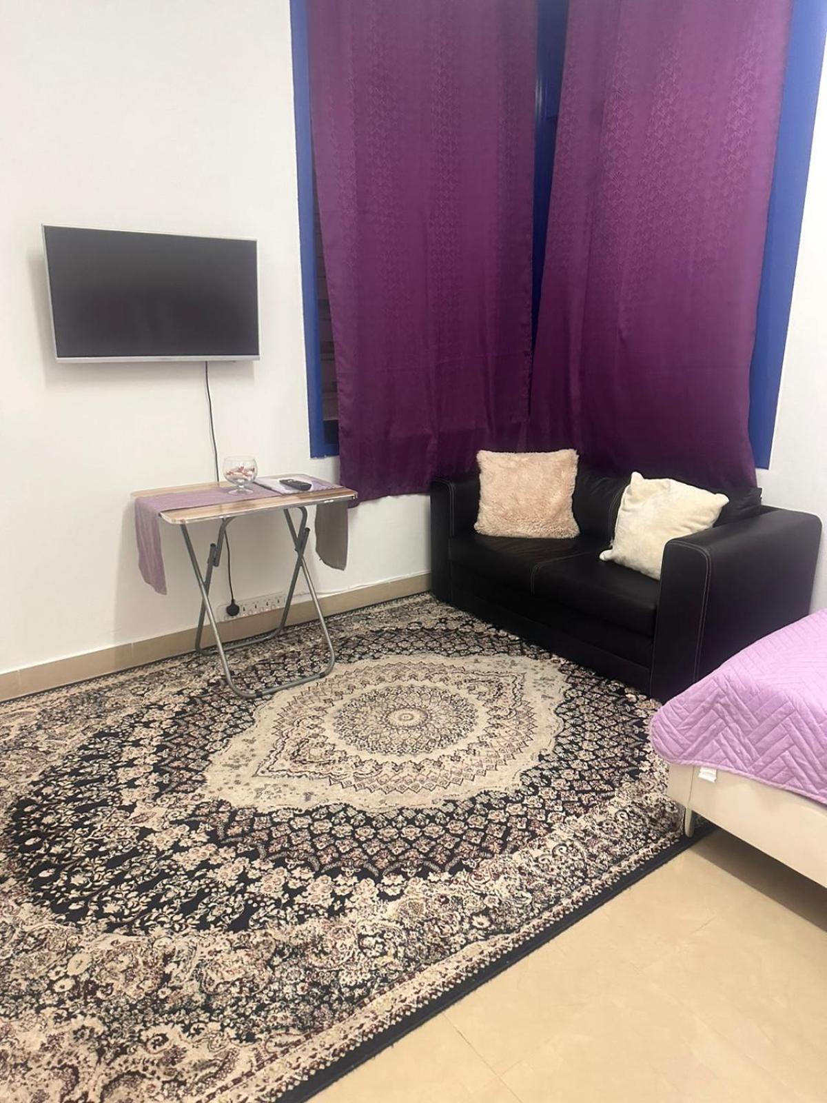 The Purple Place Apartment Abu Dhabi Bagian luar foto