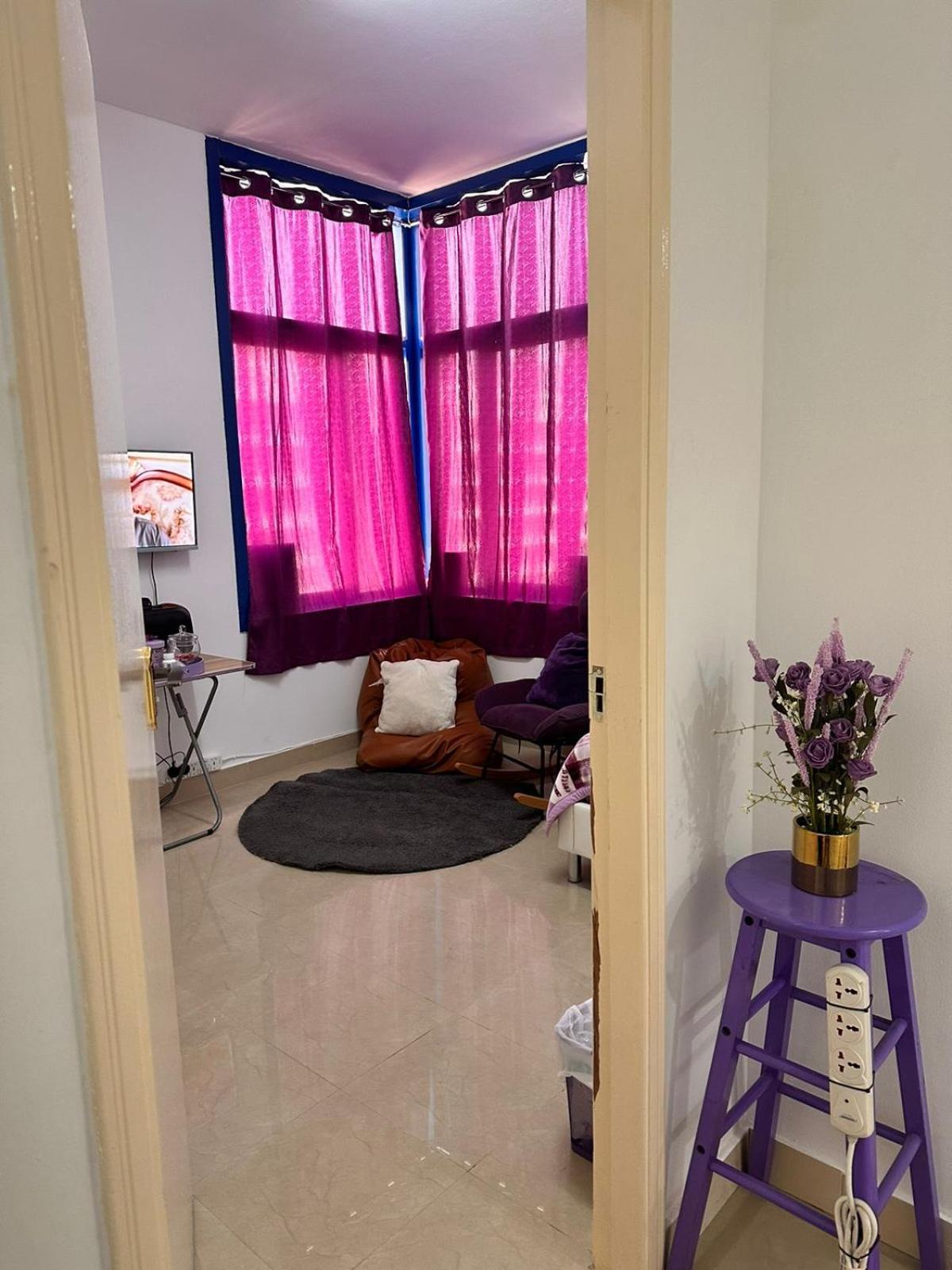 The Purple Place Apartment Abu Dhabi Bagian luar foto